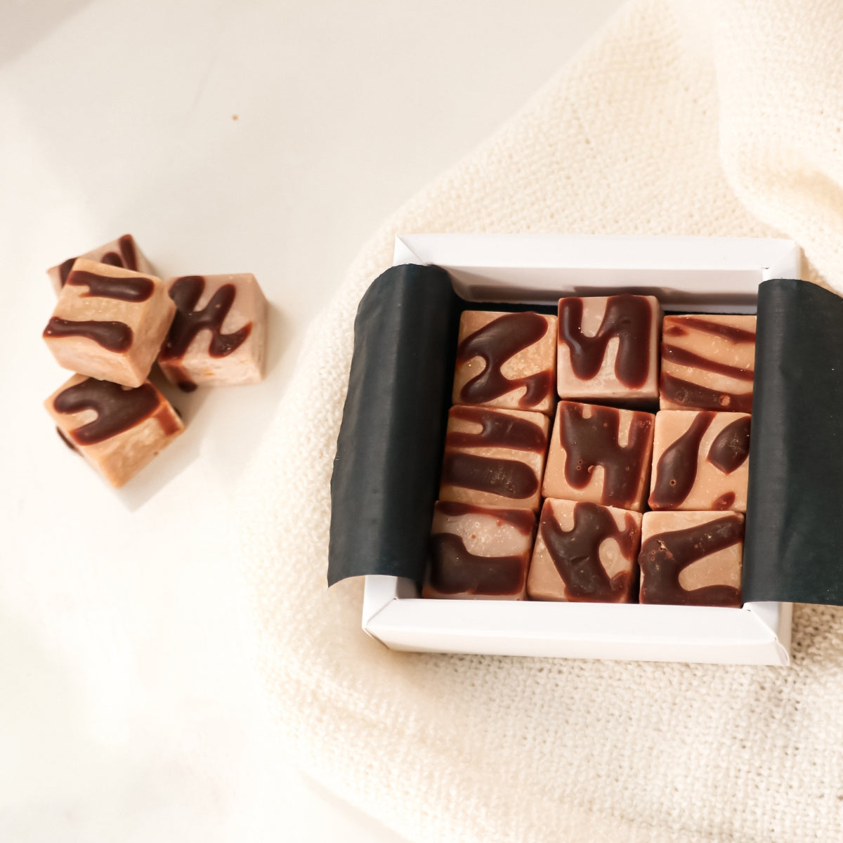 Cozybox Κυβάκια Wax Melts Cinnamon Roll από Κερί Eλαιοκράμβης