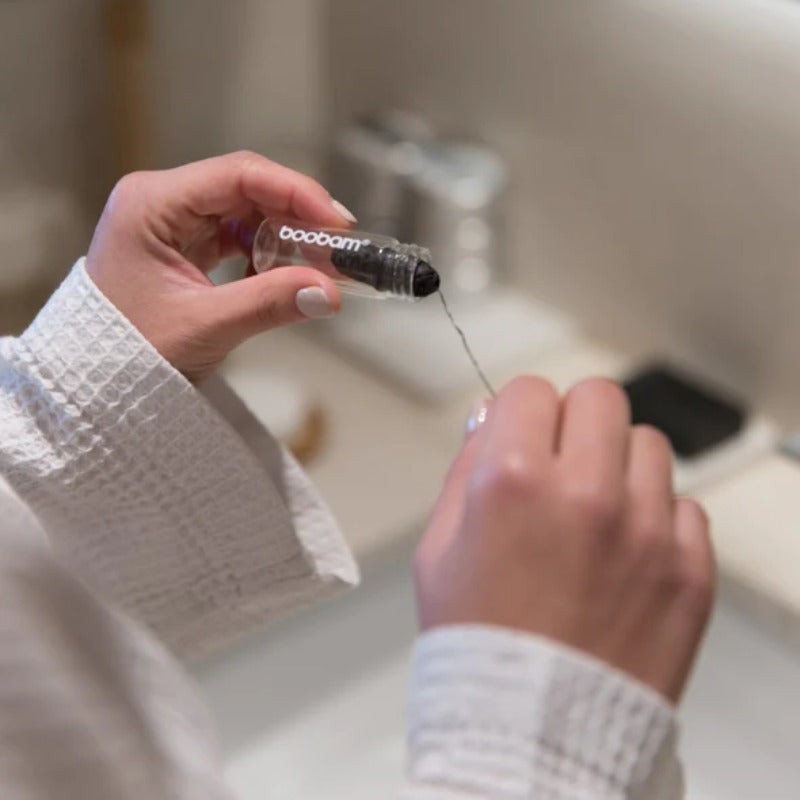 Boobam Brush Οδοντικό Νήμα από Μετάξι σε Γυάλινη Θήκη