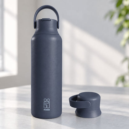 Hugs Zero 600ml Navy Blue, με το καπάκι με καλαμάκι και το δεύτερο καπάκι δίπλα