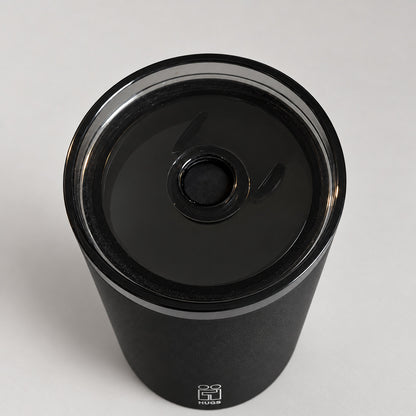Hugs Zero Coffee Mug 350ml Silent Night, κλειστός μηχανισμός στο καπάκι με το καλαμάκι αφαιρεμένο