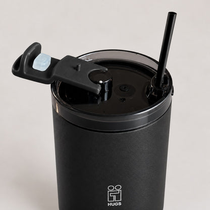Hugs Zero Coffee Mug 350ml Silent Night, το δεύτερο καπάκι με απλό καλαμάκι, παράδειγμα χρήσης
