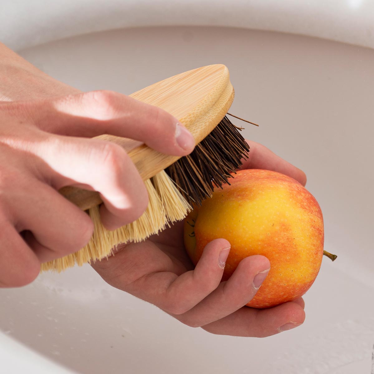 Minimal List Bamboo Οβαλ Βούρτσα Λαχανικών με Ίνες από Κοκοφοίνικα & Σιζαλ