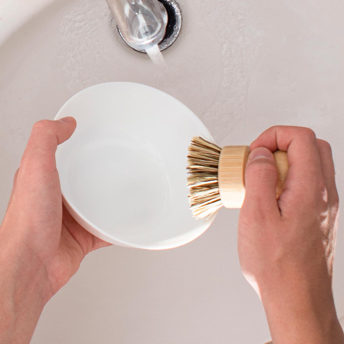 Minimal List Mini Bamboo Βούρτσα για Τρίψιμο Κατσαρολικών από Ίνες Κοκοφοίνικα & Σιζαλ