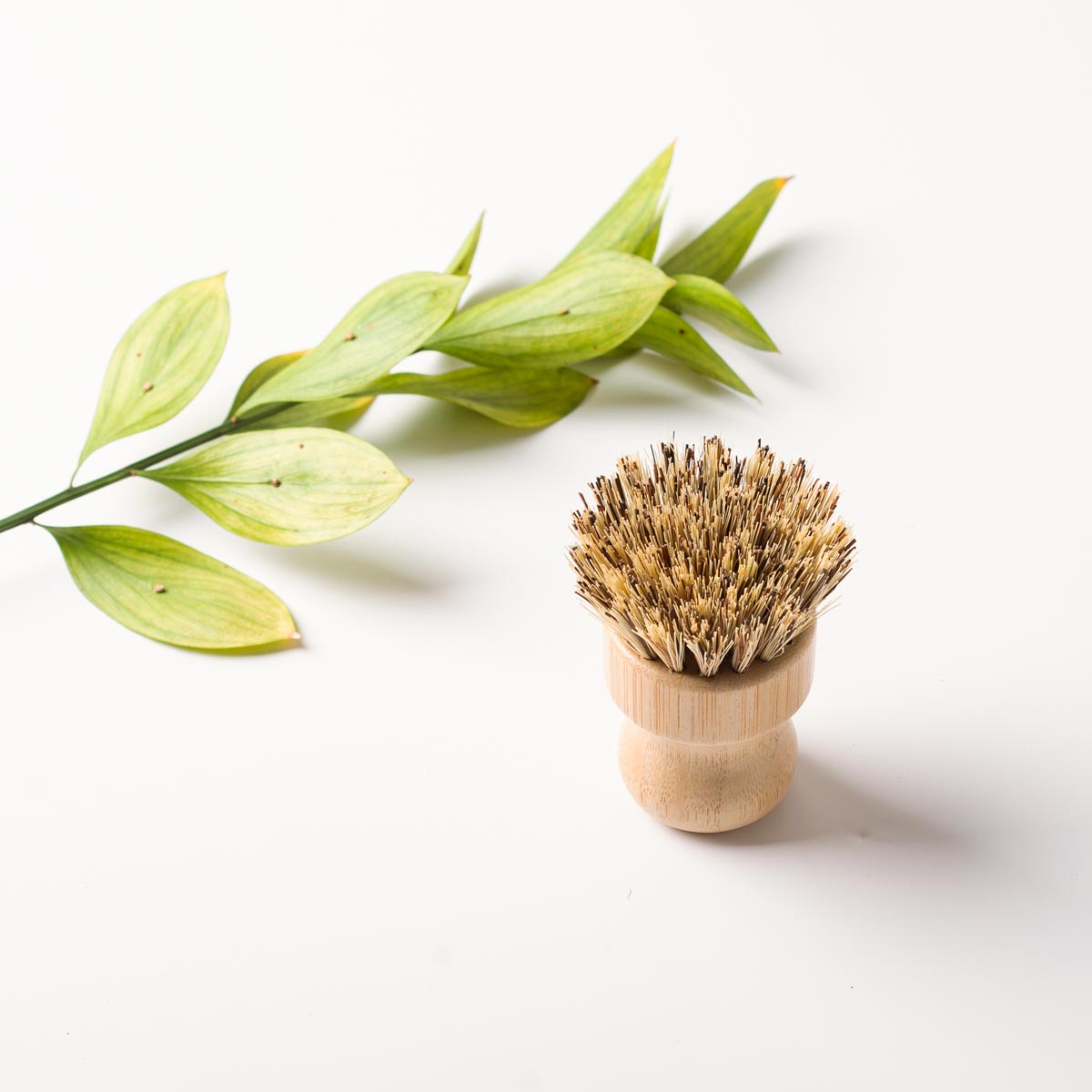 Minimal List Mini Bamboo Βούρτσα για Τρίψιμο Κατσαρολικών από Ίνες Κοκοφοίνικα & Σιζαλ