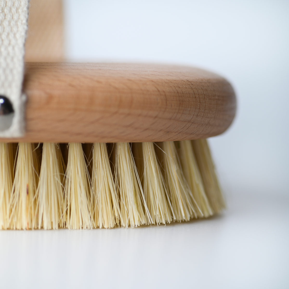 Minimal List Βούρτσα Dry Brush Σώματος από Ξύλο Οξιάς & Σιζαλ