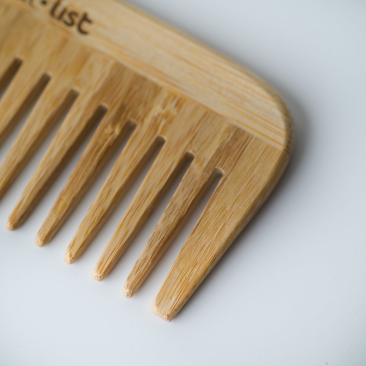 Minimal List Χτένα από Bamboo